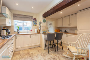 Kitchen- click for photo gallery